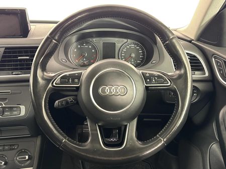 2016-Audi-Q3-14-TFSI-Auto-110kW_12