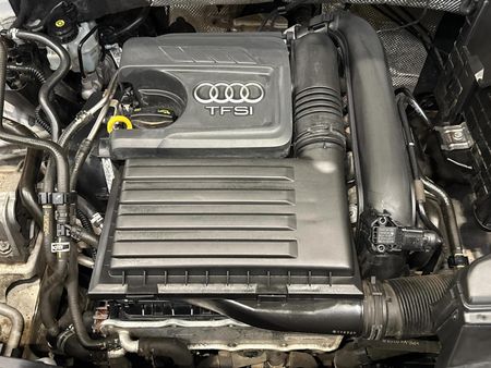 2016-Audi-Q3-14-TFSI-Auto-110kW_14