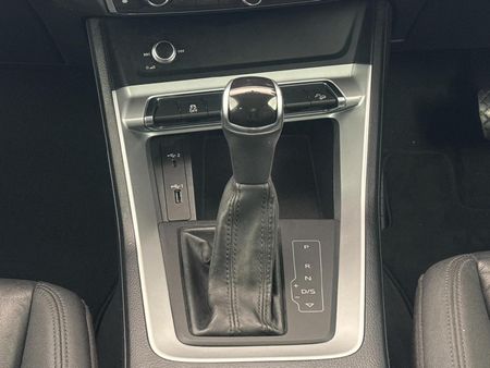 2019-Audi-Q3-14-TFSI-S-Line-35-TFSI_10