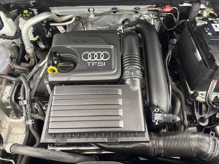 2019-Audi-Q3-14-TFSI-S-Line-35-TFSI_13