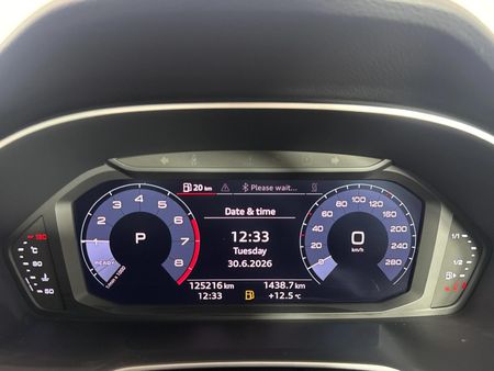 2019-Audi-Q3-14-TFSI-S-Line-35-TFSI_2