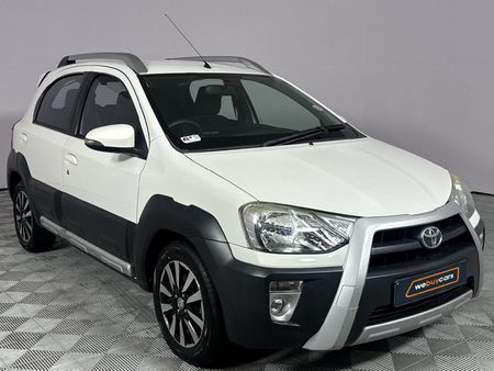 2017-Toyota-Etios-Cross-15-XS-5-dr_16
