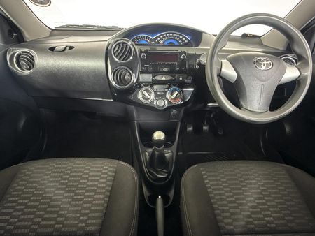 2017-Toyota-Etios-Cross-15-XS-5-dr_1