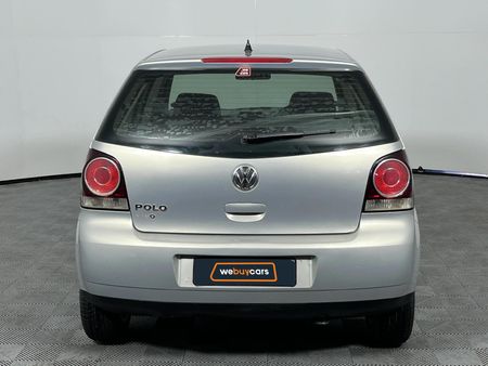 2011-Volkswagen-Polo-Vivo-14-5-dr_18