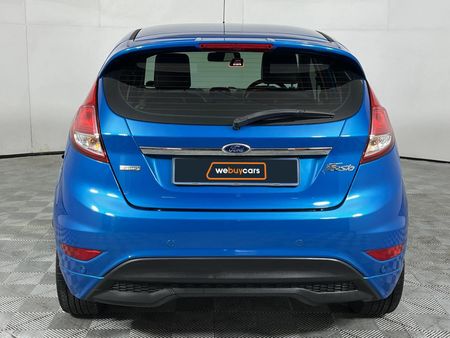 2015-Ford-Fiesta-10-EcoBoost-Titanium-5-dr_17