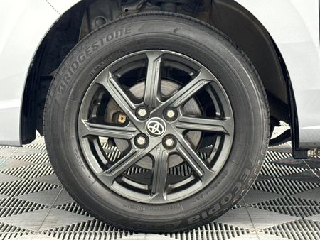 2021-Toyota-Agya-10-Auto_4