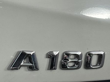 2013-Mercedes-Benz-A-Class-A-180-BE-Auto_11