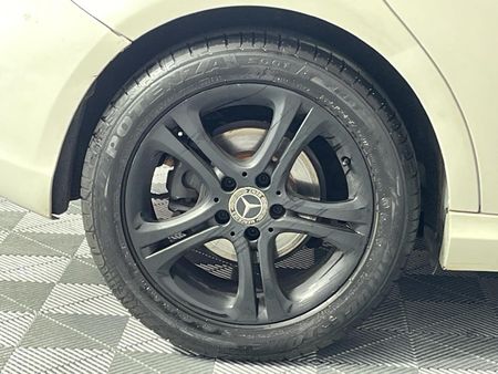 2013-Mercedes-Benz-A-Class-A-180-BE-Auto_7