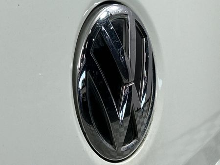 2016-Volkswagen-Polo-12-TSI-Highline-Auto-81kW_10