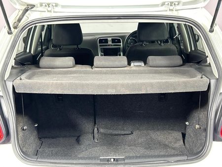 2016-Volkswagen-Polo-12-TSI-Highline-Auto-81kW_13