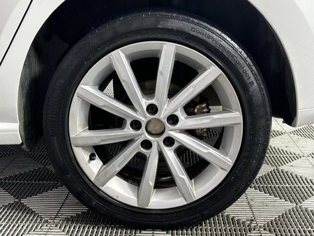 2016-Volkswagen-Polo-12-TSI-Highline-Auto-81kW_5