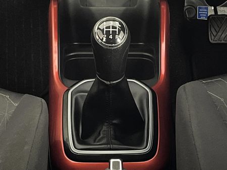 2018-Suzuki-Ignis-12-GLX_7