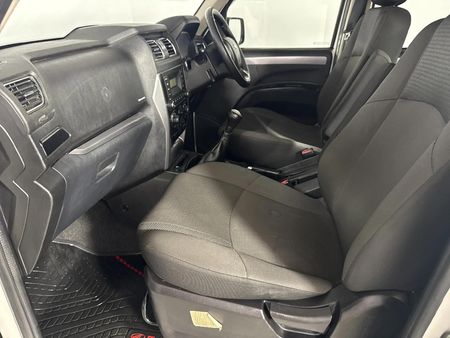 2021-Mahindra-Pik-Up-22-mHawk-S6-4x4-Double-Cab_8
