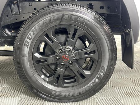 2025-Nissan-Navara-25-DDTi-PRO-2X-Auto-Double-Cab_6