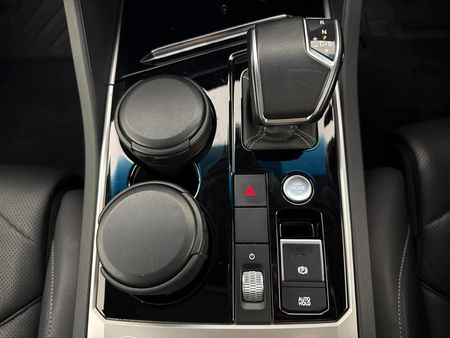 2023-Volkswagen-Touareg-30-TDI-V6-Executive_10