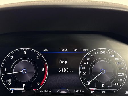 2023-Volkswagen-Touareg-30-TDI-V6-Executive_2