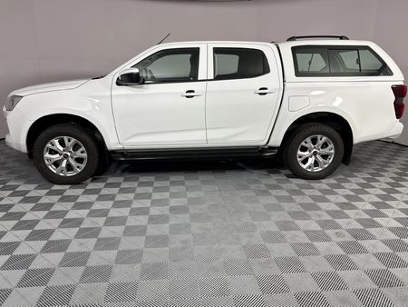 2022-Isuzu-D-Max-19-DDI-HR-LS-Auto-Double-Cab_20