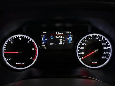 2022-Isuzu-D-Max-19-DDI-HR-LS-Auto-Double-Cab_2