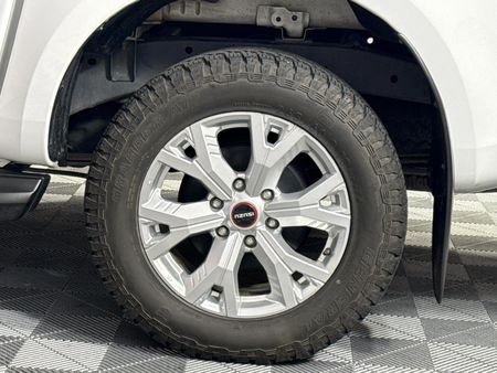 2022-Isuzu-D-Max-19-DDI-HR-LS-Auto-Double-Cab_6