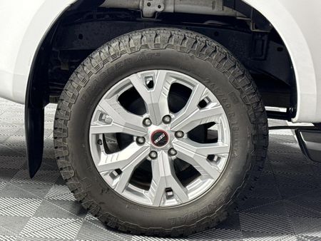 2022-Isuzu-D-Max-19-DDI-HR-LS-Auto-Double-Cab_7