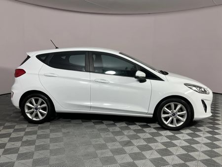 2018-Ford-Fiesta-10-EcoBoost-Trend-5-dr_17
