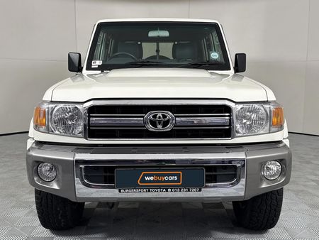 2023-Toyota-Land-Cruiser-79-40-Double-Cab_15