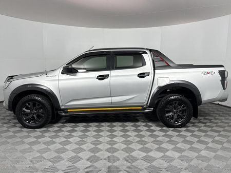 2022-Isuzu-D-Max-30-DDI-V-Cross-HR-4x4-Auto-Double-Cab_19