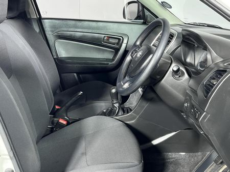 2021-Toyota-Urban-Cruiser-15-Xi_9