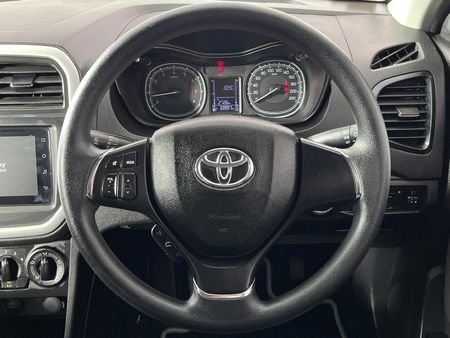 2021-Toyota-Urban-Cruiser-15-Xi_11
