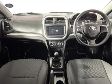 2021-Toyota-Urban-Cruiser-15-Xi_1