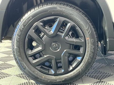 2021-Toyota-Urban-Cruiser-15-Xi_7
