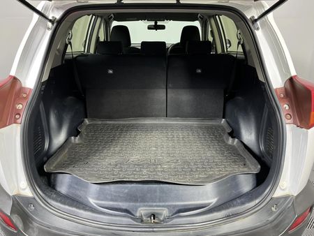2014-Toyota-RAV4-20-GX-Auto_13