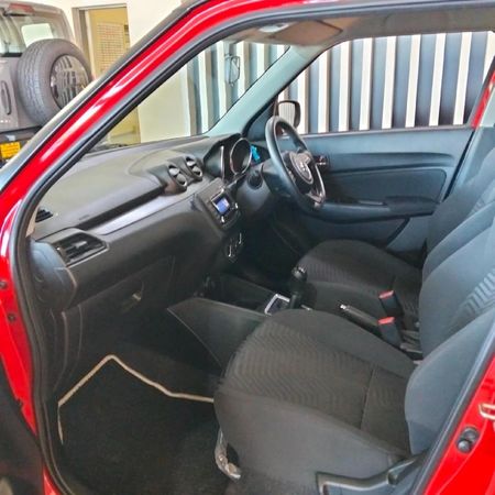 2023-Suzuki-Swift-12-GL_6