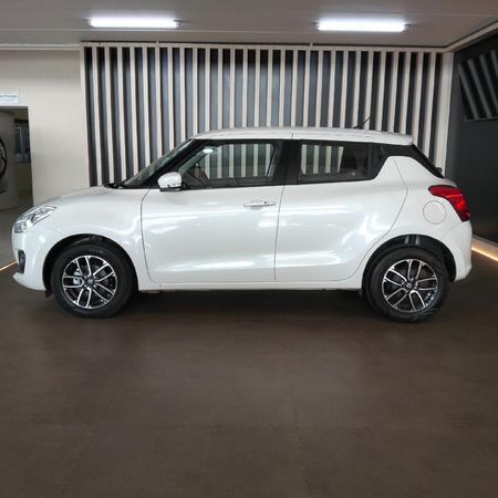 2024-Suzuki-Swift-12-GLX-Auto_2