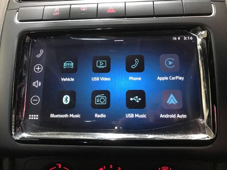 2025-Volkswagen-Polo-Vivo-14-Life_14