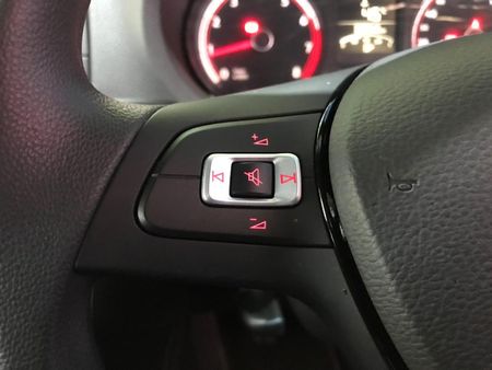 2025-Volkswagen-Polo-Vivo-14-Life_16