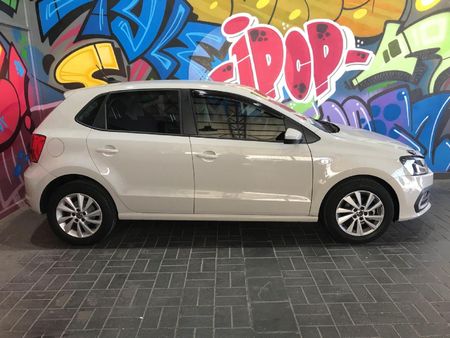 2025-Volkswagen-Polo-Vivo-14-Life_2