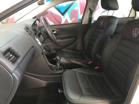 2025-Volkswagen-Polo-Vivo-14-Life_8