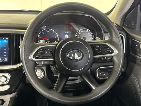 2024-GWM-P-Series-PV-20-TD-LS-Auto-Double-Cab_12