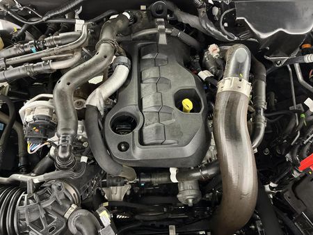 2025-Volkswagen-Amarok-20-TDI-125kW-Double-Cab_10