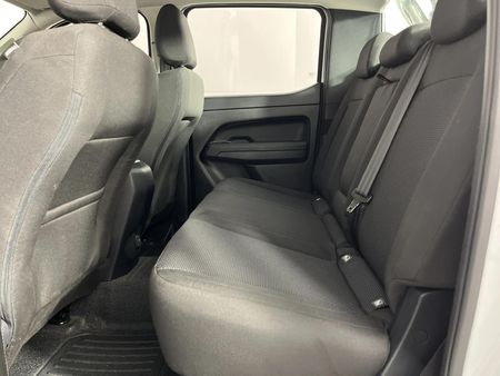 2025-Volkswagen-Amarok-20-TDI-125kW-Double-Cab_3