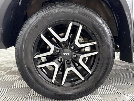 2023-JAC-T8-20-CDI-Lux-Double-Cab_4