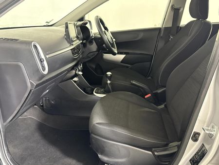 2022-Kia-Picanto-10-Street_8