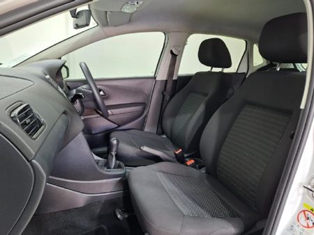 2024-Volkswagen-Polo-Vivo-14-Trendline-5-dr_9
