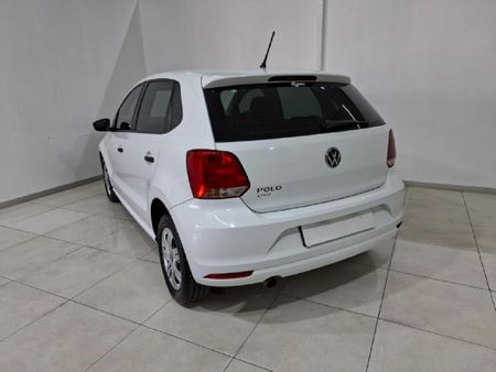 2024-Volkswagen-Polo-Vivo-14-Trendline-5-dr_2