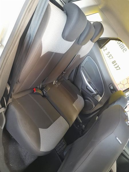 2013-Ford-EcoSport-15-TiVCT-Ambiente_9