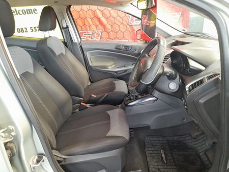 2013-Ford-EcoSport-15-TiVCT-Ambiente_7