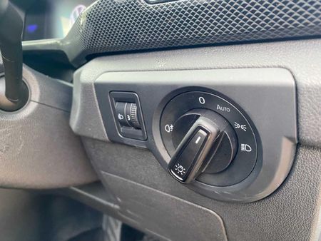 2025-Volkswagen-T-Cross-10-TSI-Life-Auto_22