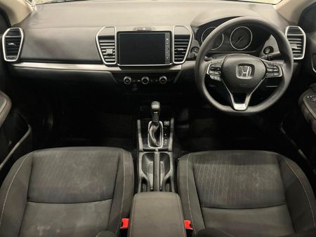 2024-Honda-Ballade-15-comfort-Auto_9