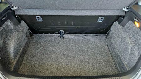 2026-Volkswagen-Polo-Vivo-14-Life_18